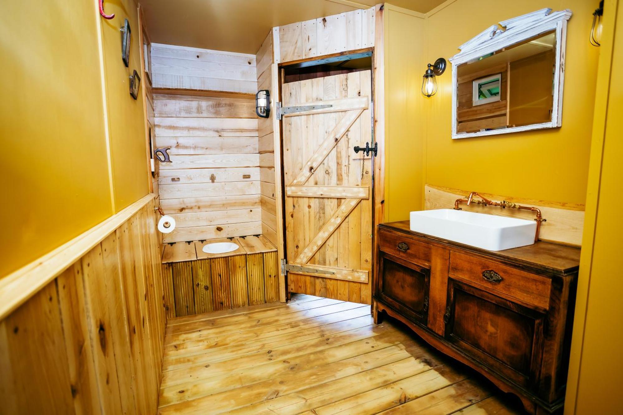 Luxury Glamping Retreat In Battle Exterior foto